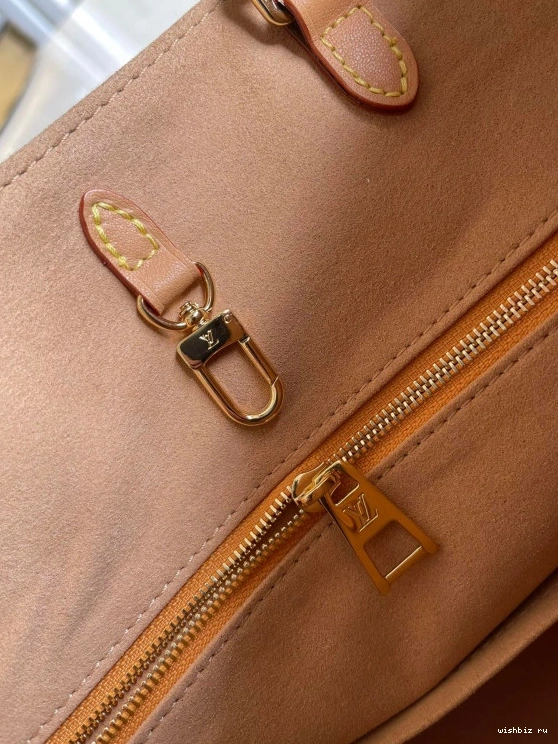 WIS MM VUITTON LOUIS ONTHEGO 0720